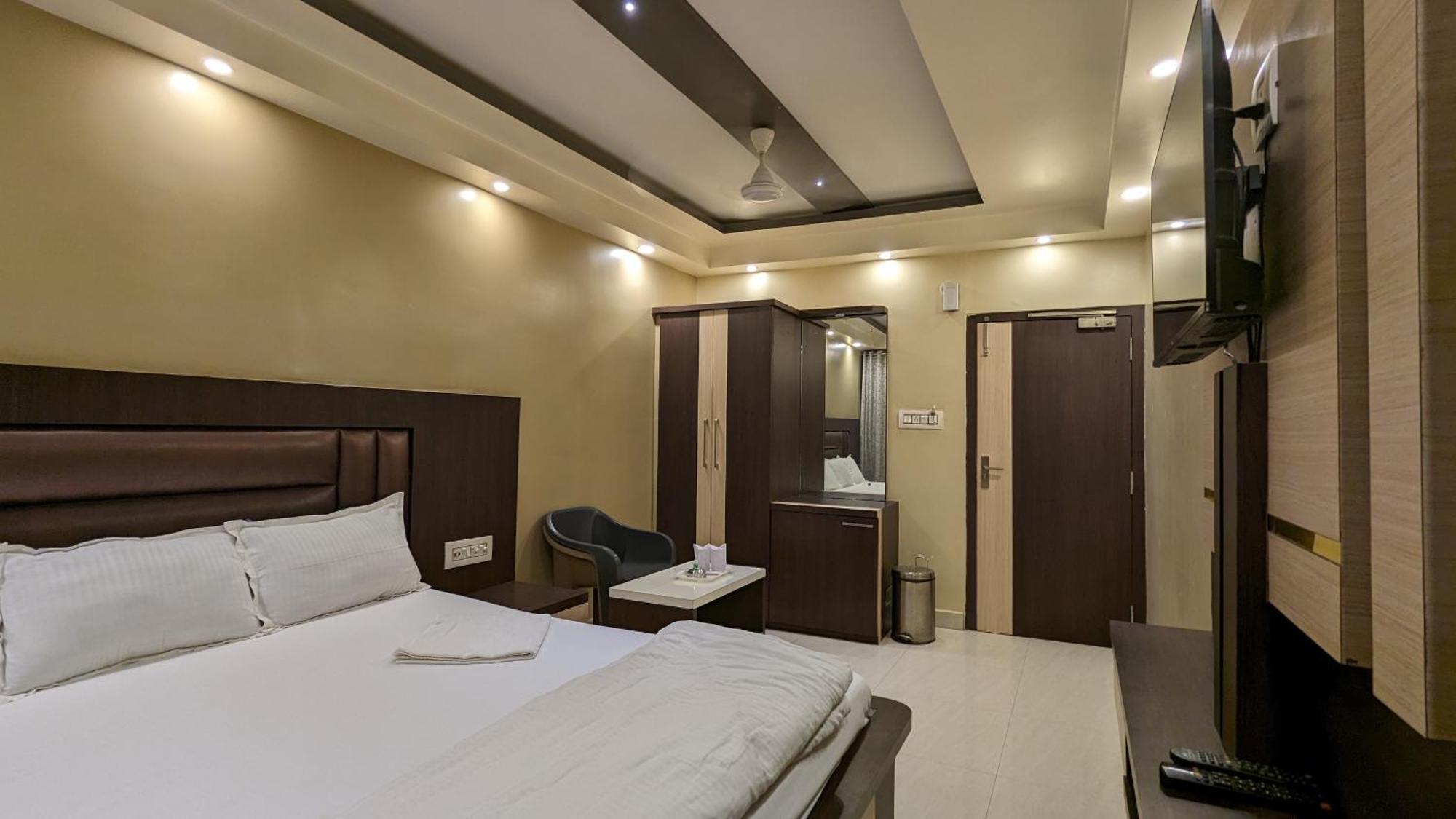 Hotel Binapani Deluxe 1 Tarapith Zewnętrze zdjęcie