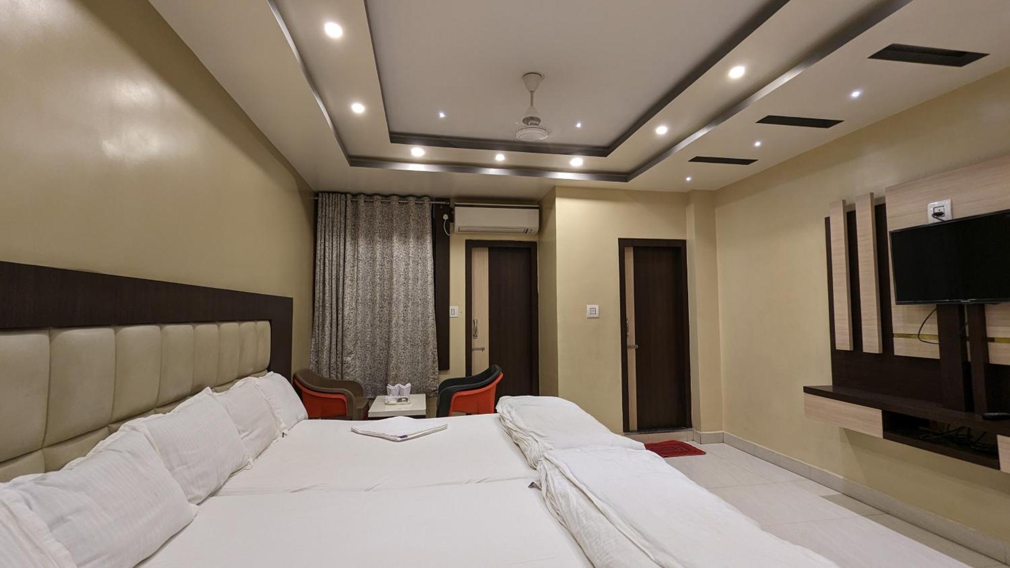 Hotel Binapani Deluxe 1 Tarapith Zewnętrze zdjęcie